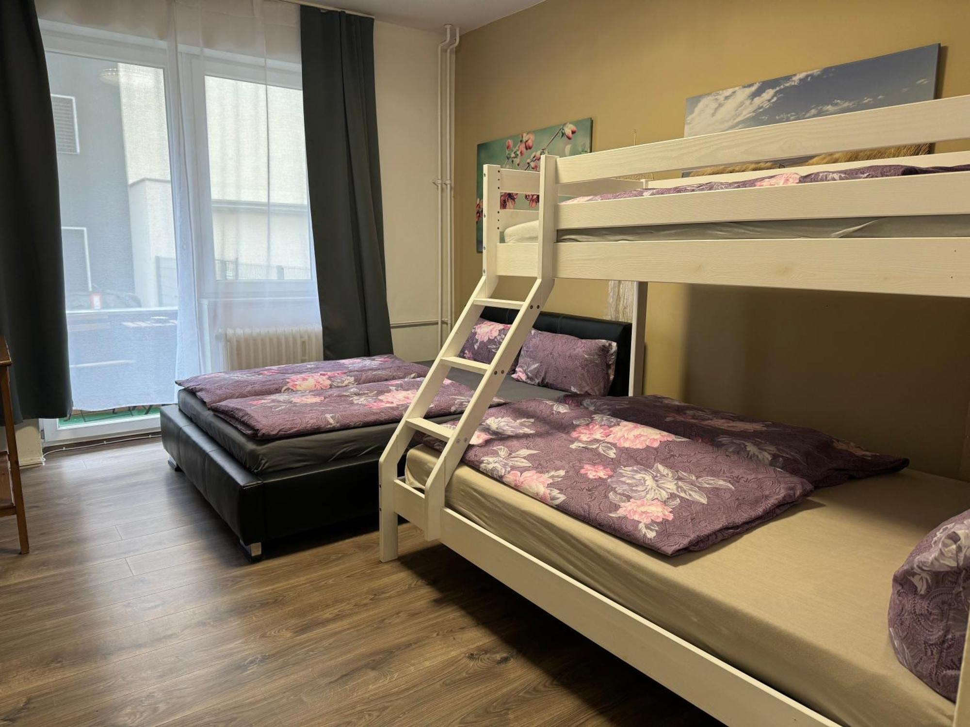 Berlin Pur - Wohnung Fuer Bis Zu 12 Personen Bagian luar foto